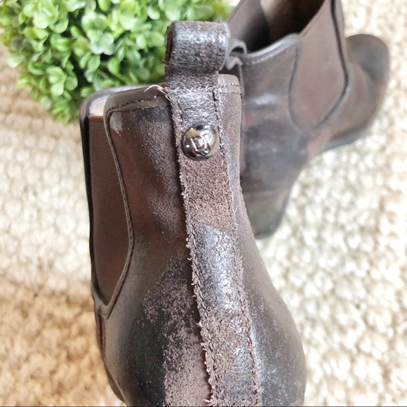 Donald J Pliner Dillon Distressed Wedge Bootie - Picture 6 of 8